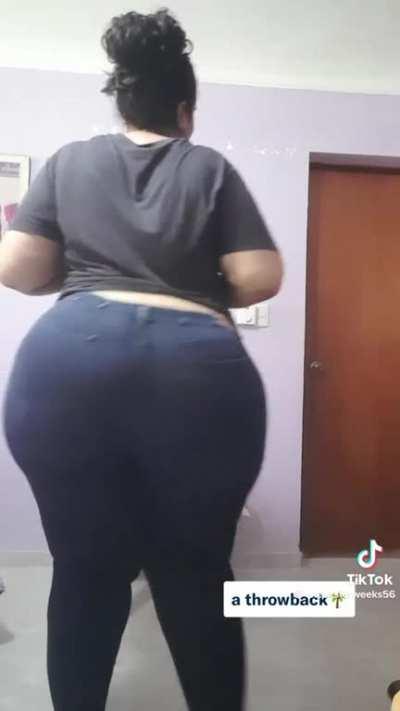 Mssnma the thickest Latina