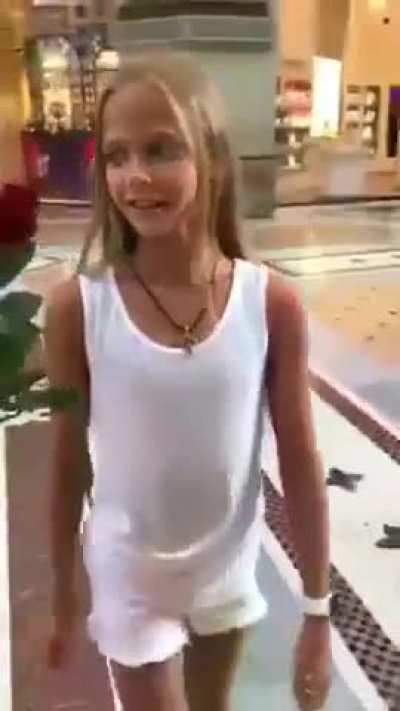 A little girl in Italy get creeped out after a tourist tries hitting on her and touching her head