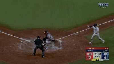 Arozarena steals home to make it 5-0!