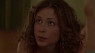 Jenna Fischer is everything in this scene.