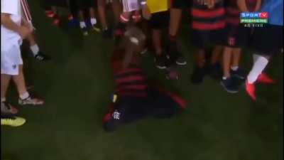 finalmente mataram o Negu Nu😭😭 esse é meu ídolo😭 👌