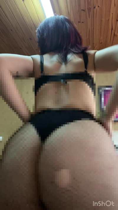 Beta look at my sensual pixels!