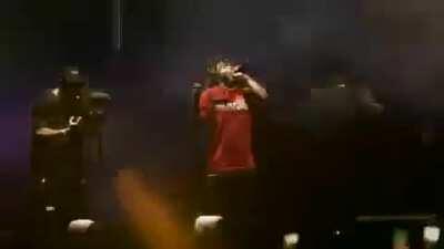 Dude was singing his damn soul out, I’m shook lmao