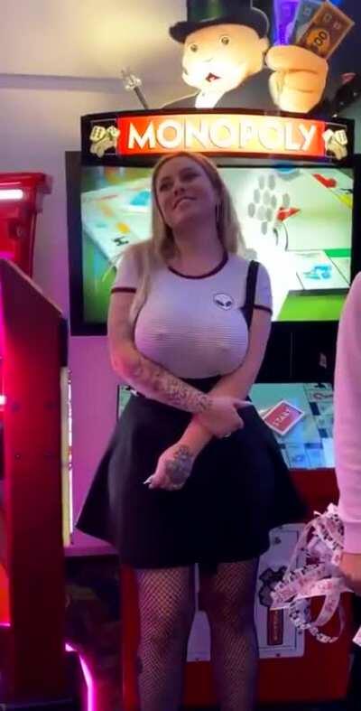 Cutie At The Arcade