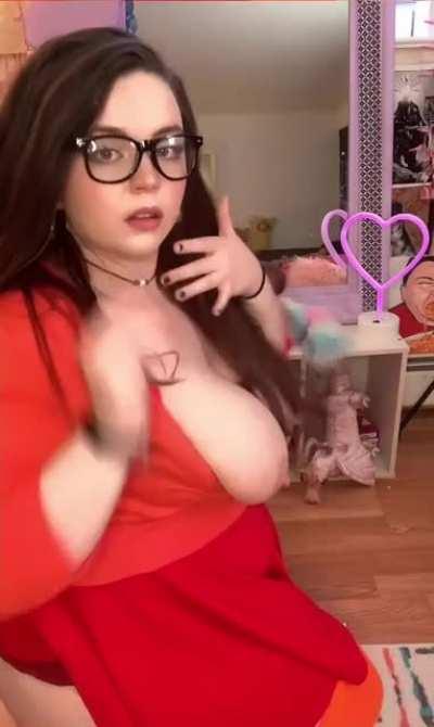 This thick Velma wants to solve a mystery with you ;)