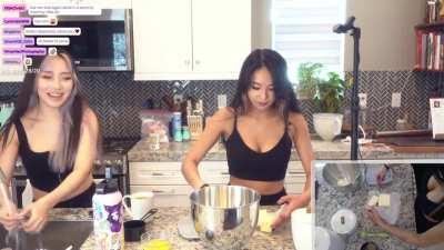 StellaChuu and lenalemon_ baking cookies