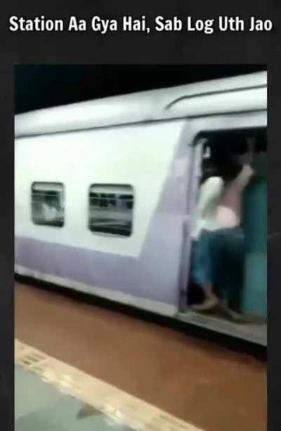 They installed a water alarm to wake you up😭