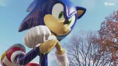 Sonic has arrived at the Macy's Thanksgiving Day Parade!