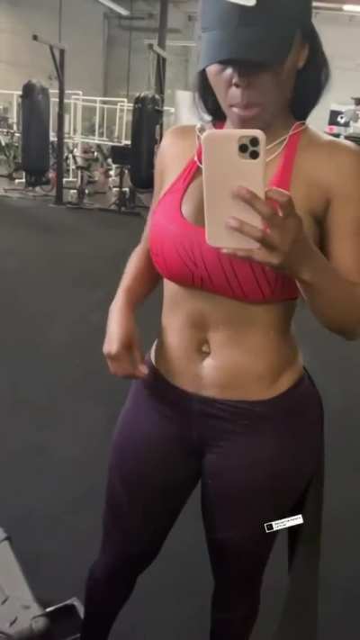 Angel love keeps in shape 🔥🔥