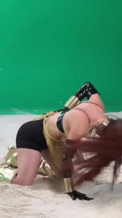 Kimberly Loaiza