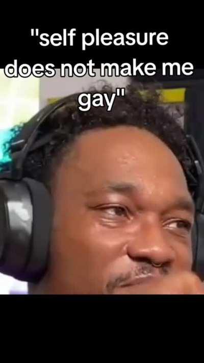 Dreamybull: “Self pleasure does not make you gay” Also dreamybull: