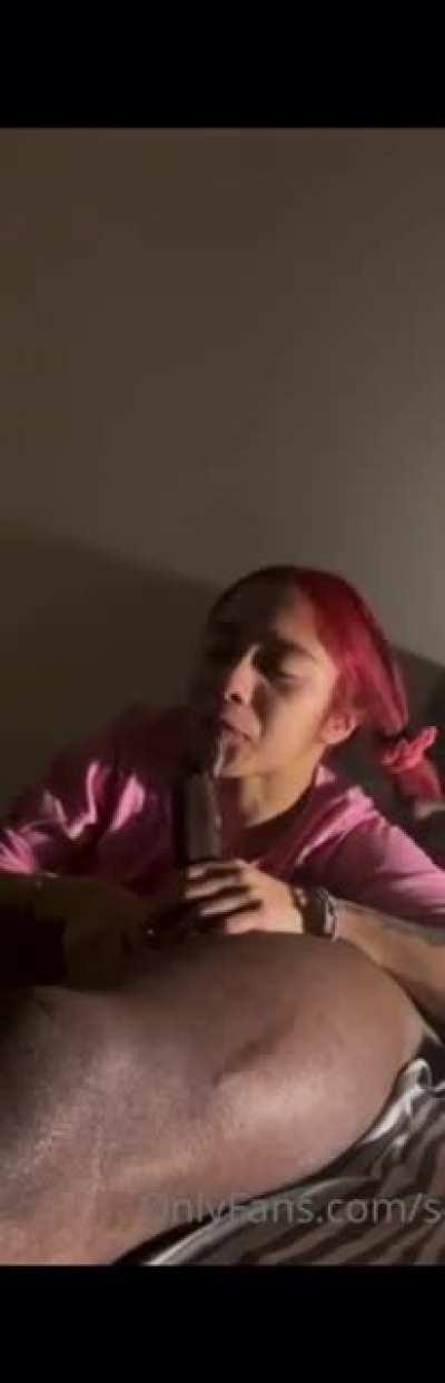 $3 entry fee. (11,600) videos and it’s 300+ videos a day in here. No Snitching 🤫. Request Who ever you’d like to see STOP PAYING FOR ONLYFANS AND PPV CONTENT 1x time fee of 3$ for whatever you want(For access to telegram group chat text me ) Check previou