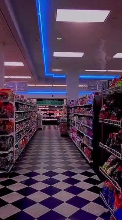 This is what it always feels like at night in metro