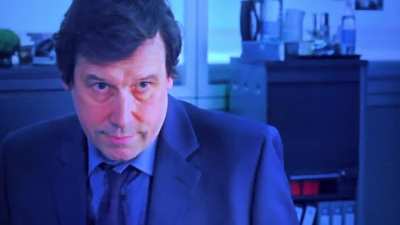 The two sides of my brain arguing when I have something important to do