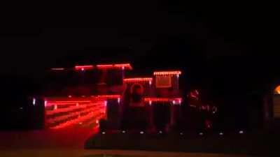 Casa com iluminação sincronizada com a música