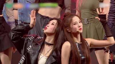 [230319] Yujin (& Dayeon) the Ending Fairy @ KCON 2023 THAILAND