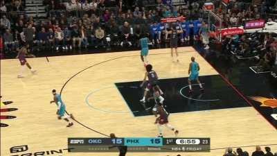 [Highlight] Deandre Ayton rises up for a block on Josh Giddey