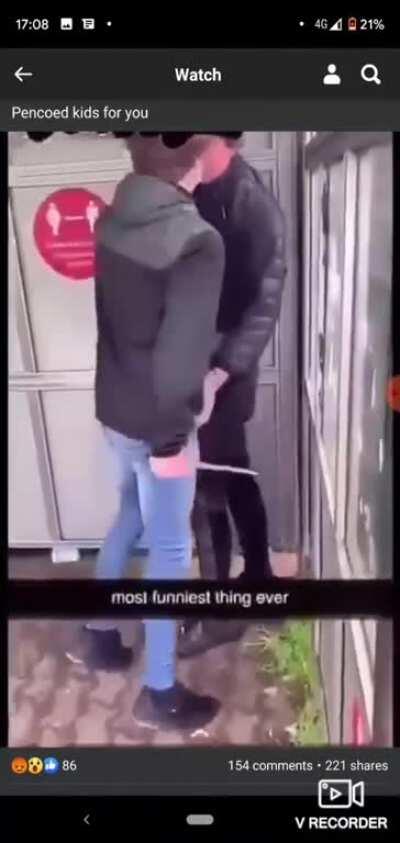 Someone brought a knife to a fist fight 🔪