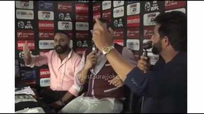 Let's switch to Hindi commentary, we'll get some good insights of the game