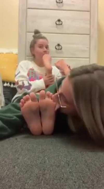 Dm for full vid/collection