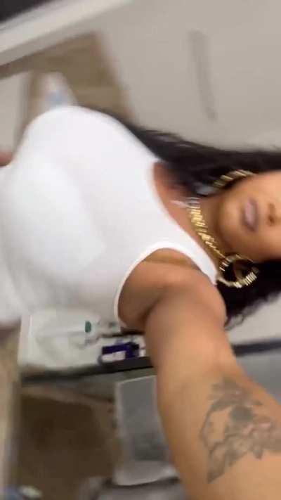 Lavish Styles - Instagram Story Post ✨💖