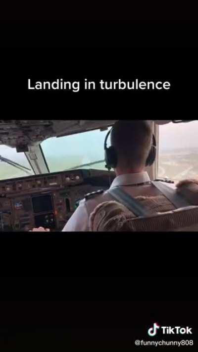 Cockpit view..landing in turbulence