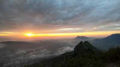 Cuando sale el sol en Monterrey [Timelapse]