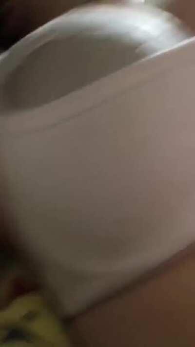 White girl gets head while on the phone with mom[Sound on]