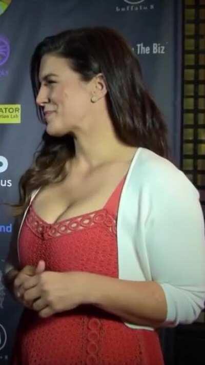 Gina Carano is fucking beautiful