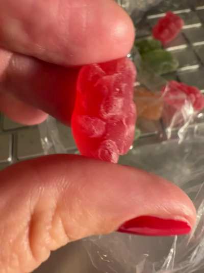 I would like you much more, in every way. Do you dare to dive into my mouth?