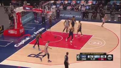 [Highlight] Gafford gets up and throws down the lob from Hutchinson