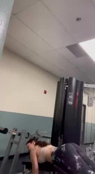 What else can I bring close to my booty? [f]