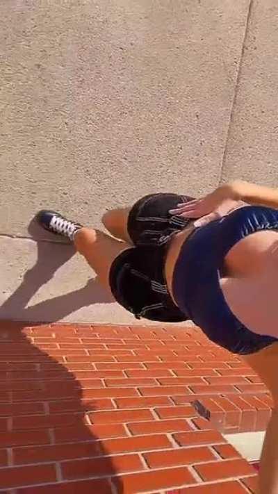 IRTR IG Story Blue Top