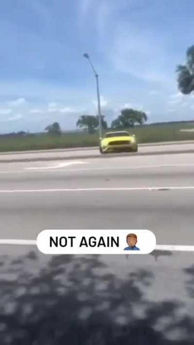 Drifting Error 404: Ford Mustang Gets Stranded on the Median