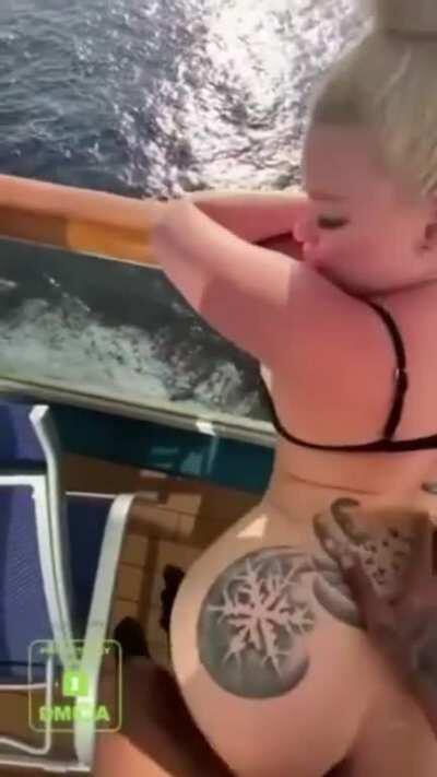 Big booty girlfriend enjoying herself on her week long cruise...