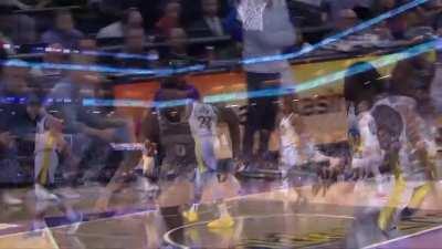 [Highlight] Monk gets called for an offensive foul after getting hit in the face by Green, Warriors announcers with an interesting view of the replay