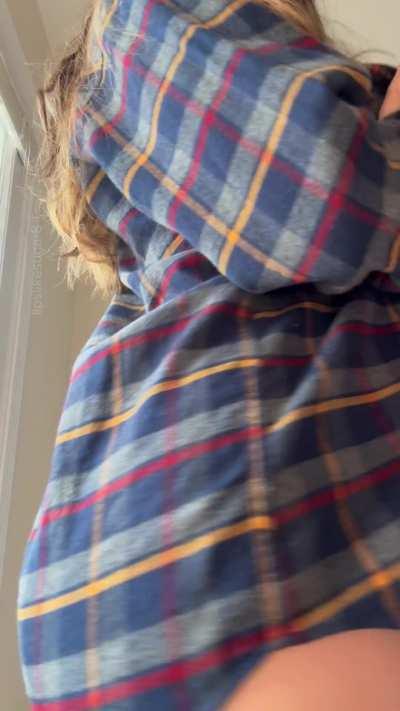 It’s getting cold out there, need someone to warm me up ;)