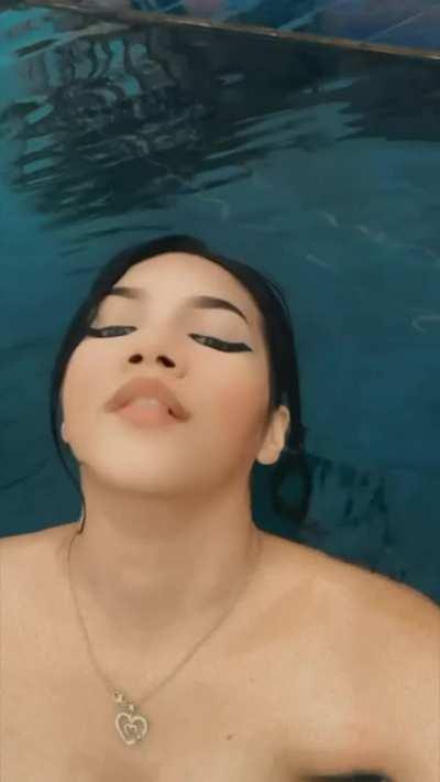 i get horny in the pool too often.. it always ends like in this video haha, I think another girl saw me recording this video haha :)