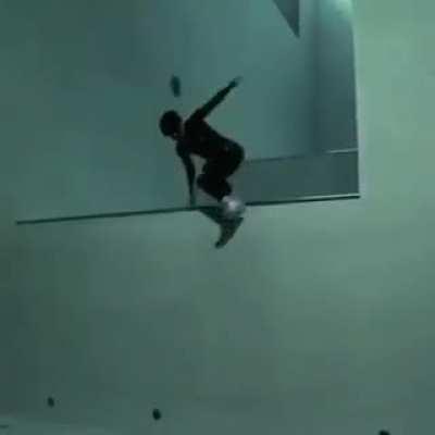 World's deepest pool.