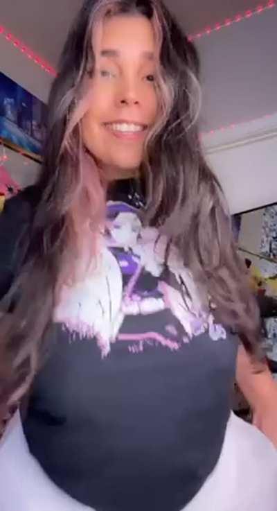 Would you jerk off to my nudes if I sent you some? Be honest…