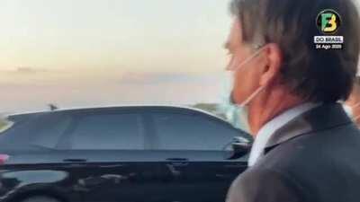 BOLSONARO habla de la situación de ARGENTINA con el pueblo de Brasil