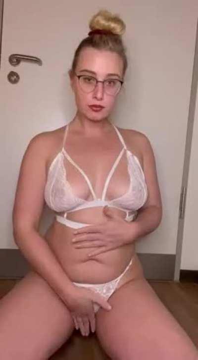 I don't think you could handle this nurse's big milkers...