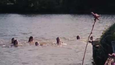 Group - L'Apollonide Souvenirs de la maison close (FR2011)