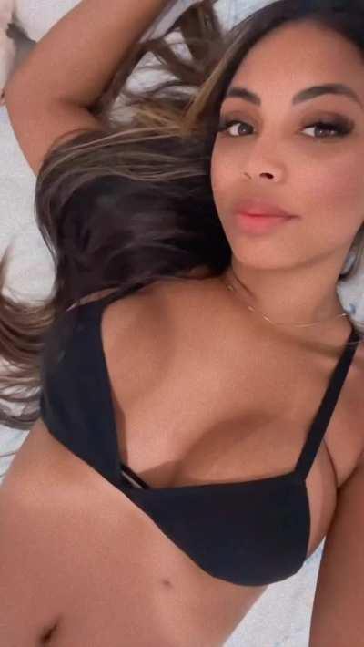 I can’t help it….I’m always wet💦💦