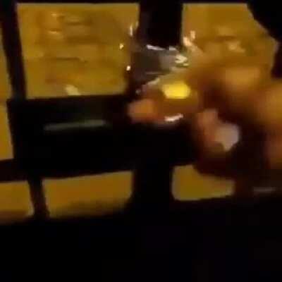 Blusão mandando um bom dia pra todos aí