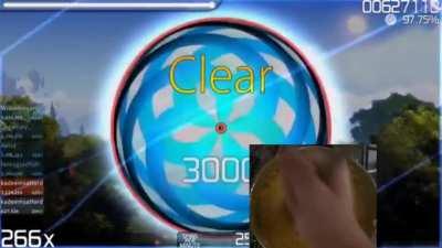 Guys am I doing something wrong??? I saw some player spinning 400 please tell me how