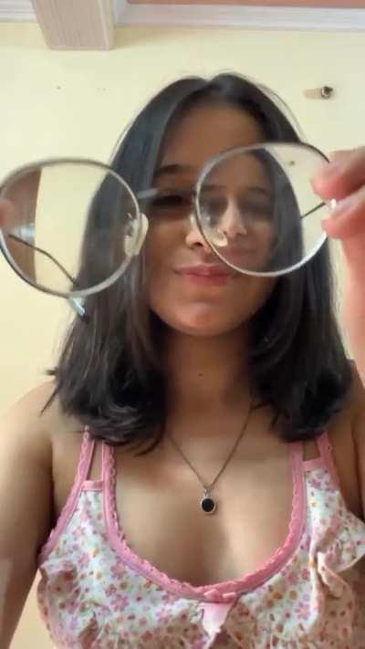 You can tell she's blind without her glasses. She also looks like that shy girl from class who wants to become something, but is too coward to do anything. 😔