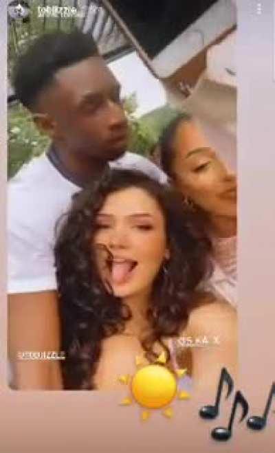 Okay Tobiiii, we see you.❗That tongue movement though lmao