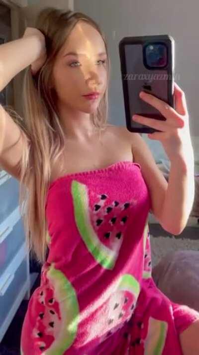 Oops my towel magically disappeared, I think it’s time for us to breed now .. 😛 [18]