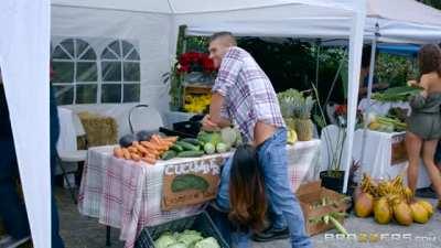Slutty at the local market 👨‍🌾🐄